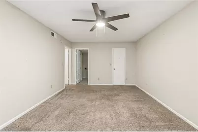 6851 Roswell Road #D-15, Sandy Springs, GA 30328 - Photo 13