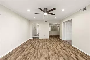 6851 Roswell Rd, Sandy Springs, GA 30328 - Photo 5