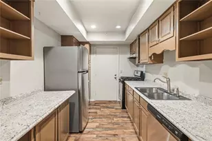 6851 Roswell Rd, Sandy Springs, GA 30328 - Photo 9