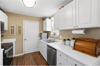 328 Highland Estate, Commerce, GA 30529 - Photo 9