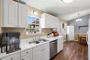 328 Highland Estate, Commerce, GA 30529 - Photo 11