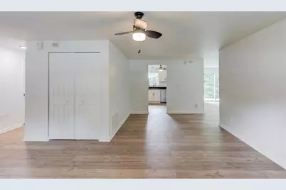 5266 Long Green Lane, Stone Mountain, GA 30088 - Photo 7