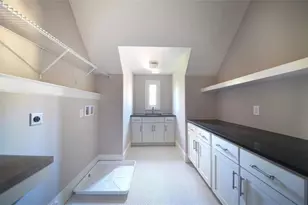 1041 Pine Grove Ave NE, Atlanta, GA 30319 - Photo 29