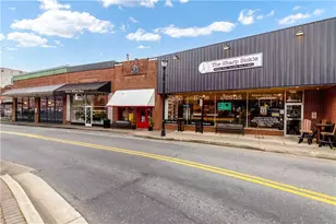 28 N Main St, Ellijay, GA 30540 - Photo 3