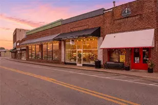 28 N Main St, Ellijay, GA 30540 - Photo 11