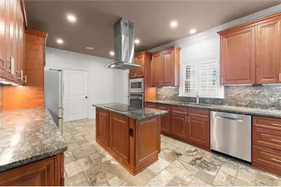 567 N Palisades Circle SE, Marietta, GA 30067 - Photo 13