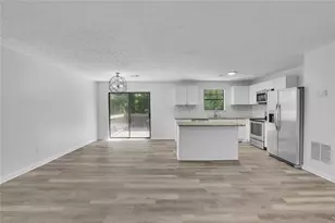 1909 Suwanee Valley Rd, Lawrenceville, GA 30043 - Photo 17