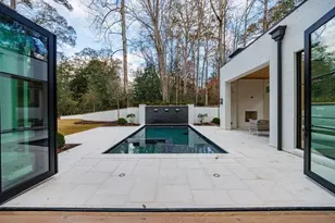 2983 Habersham Ct NW, Atlanta, GA 30305 - Photo 23