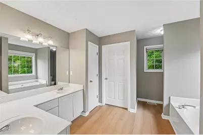 209 Eagle Glen Court, Woodstock, GA 30189 - Photo 13