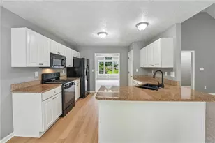 209 Eagle Glen Ct, Woodstock, GA 30189 - Photo 7
