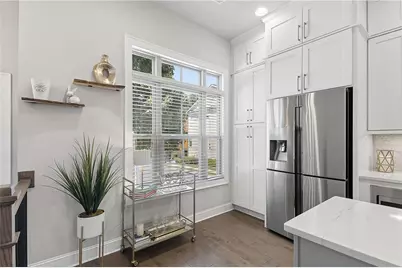 4302 Parkside Place, Atlanta, GA 30342 - Photo 11