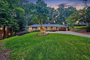 6838 Brandon Mill Rd NW, Sandy Springs, GA 30328 - Photo 13