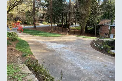 6838 Brandon Mill Road NW, Sandy Springs, GA 30328 - Photo 21