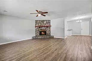 7550 Kevin Pl, Jonesboro, GA 30236 - Photo 5