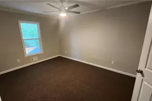 2595 Golfview Terrace SE, Conyers, GA 30013 - Photo 5