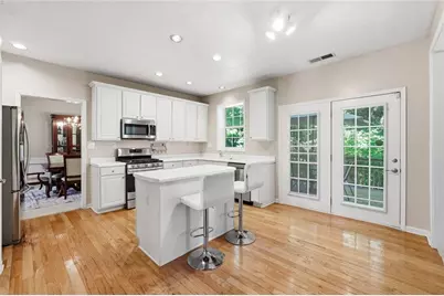 3938 Lullwater Main NW, Kennesaw, GA 30144 - Photo 13