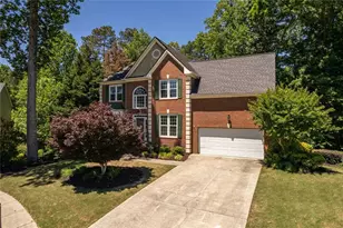 320 Hillside Manor Dr, Sugar Hill, GA 30518 - Photo 3