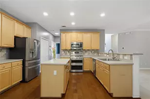 320 Hillside Manor Dr, Sugar Hill, GA 30518 - Photo 15