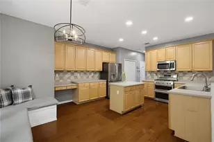 320 Hillside Manor Dr, Sugar Hill, GA 30518 - Photo 13