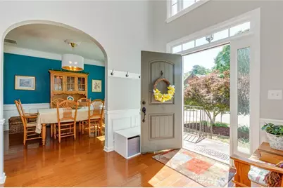 320 Hillside Manor Drive, Sugar Hill, GA 30518 - Photo 5