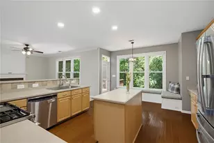320 Hillside Manor Dr, Sugar Hill, GA 30518 - Photo 17