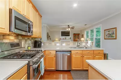 320 Hillside Manor Drive, Sugar Hill, GA 30518 - Photo 29