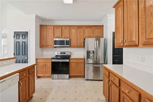 400 Kyle Ct, Fayetteville, GA 30215 - Photo 3