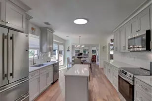 215 Hidden Meadow Dr, Alpharetta, GA 30004 - Photo 11