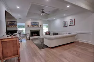215 Hidden Meadow Dr, Alpharetta, GA 30004 - Photo 17