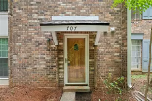 707 Garden Walk Dr, Stone Mountain, GA 30083 - Photo 3