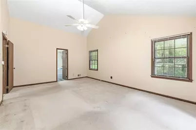 7755 Kings Point Drive, Cumming, GA 30041 - Photo 17