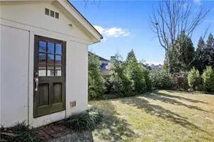 105 Spruell Springs Rd, Atlanta, GA 30342 - Photo 31