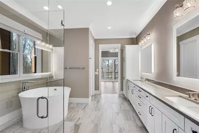 24 The Landing, Atlanta, GA 30350 - Photo 23