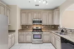 1075 Brownstone Dr, Marietta, GA 30008 - Photo 5