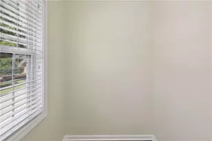 1075 Brownstone Dr, Marietta, GA 30008 - Photo 27