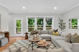 1053 Brandsford St NW, Atlanta, GA 30318 - Photo 21