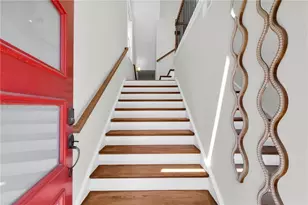 1053 Brandsford St NW, Atlanta, GA 30318 - Photo 11