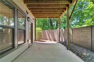1053 Brandsford St NW, Atlanta, GA 30318 - Photo 57