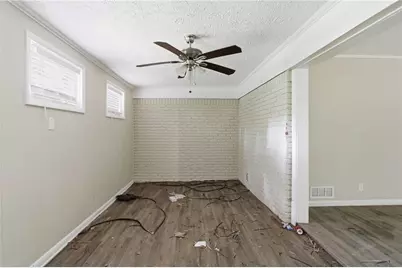 3975 Phylis Place, Decatur, GA 30035 - Photo 9