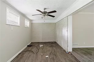 3975 Phylis Pl, Decatur, GA 30035 - Photo 9