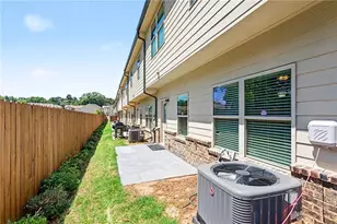 181 Dewey Rd, Lilburn, GA 30047 - Photo 25
