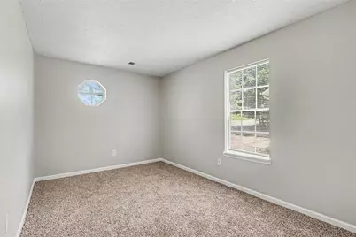 6299 Marbut Farms Lane, Lithonia, GA 30058 - Photo 15