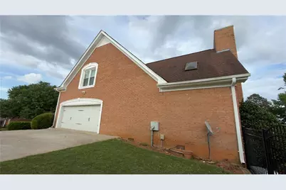 644 Masters Drive, Stone Mountain, GA 30087 - Photo 11