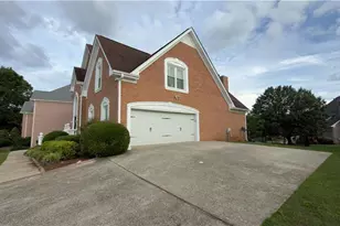 644 Masters Dr, Stone Mountain, GA 30087 - Photo 9