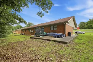 141 B Woods Rd, Rome, GA 30161 - Photo 3