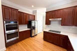 1231 Dunwoody Village Dr, Atlanta, GA 30338 - Photo 13