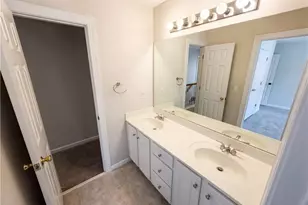1231 Dunwoody Village Dr, Atlanta, GA 30338 - Photo 17
