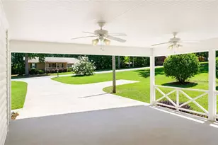125 Flint Hill Dr, Oxford, GA 30054 - Photo 3