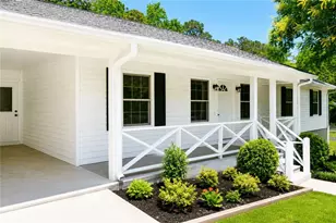 125 Flint Hill Dr, Oxford, GA 30054 - Photo 1