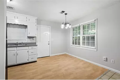 2124 Golfview Drive SE, Conyers, GA 30013 - Photo 9